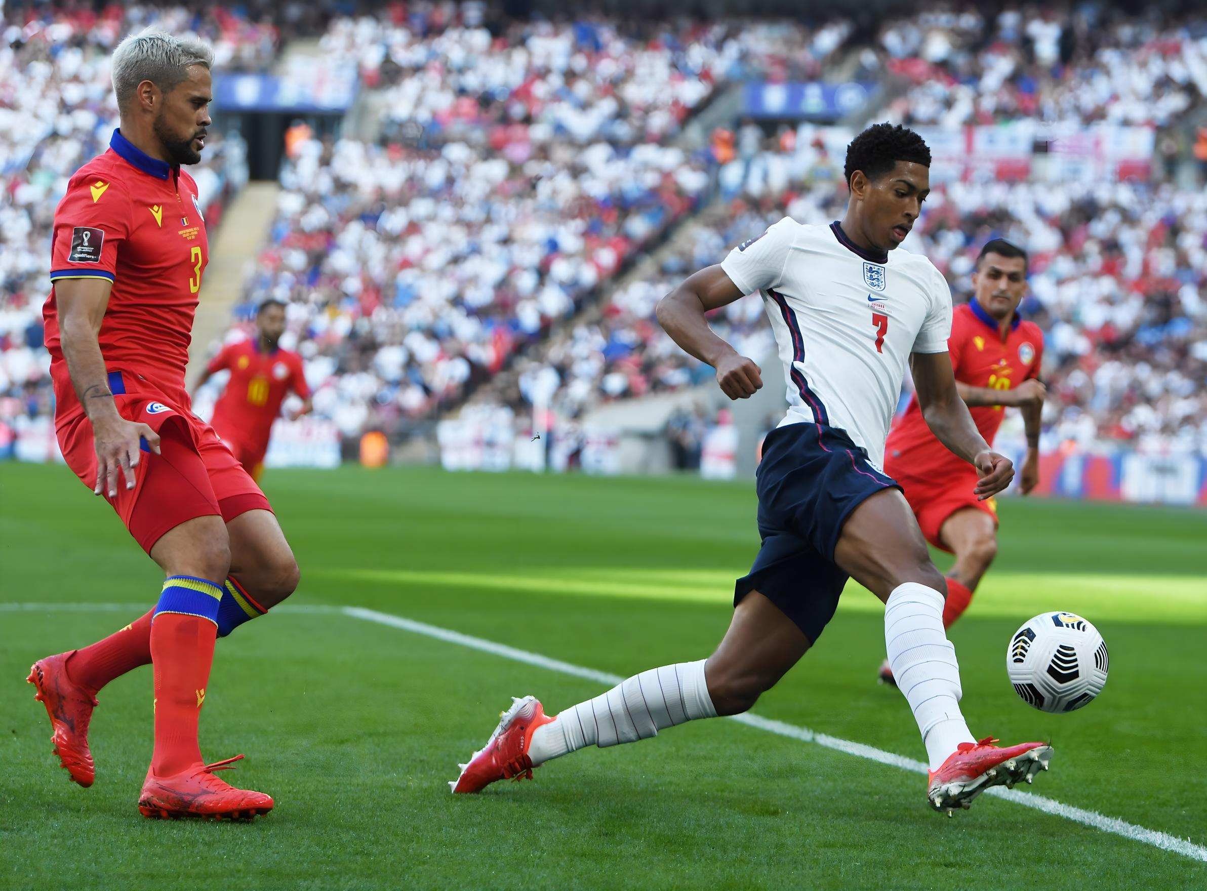 一个熟悉球 一个熟悉球