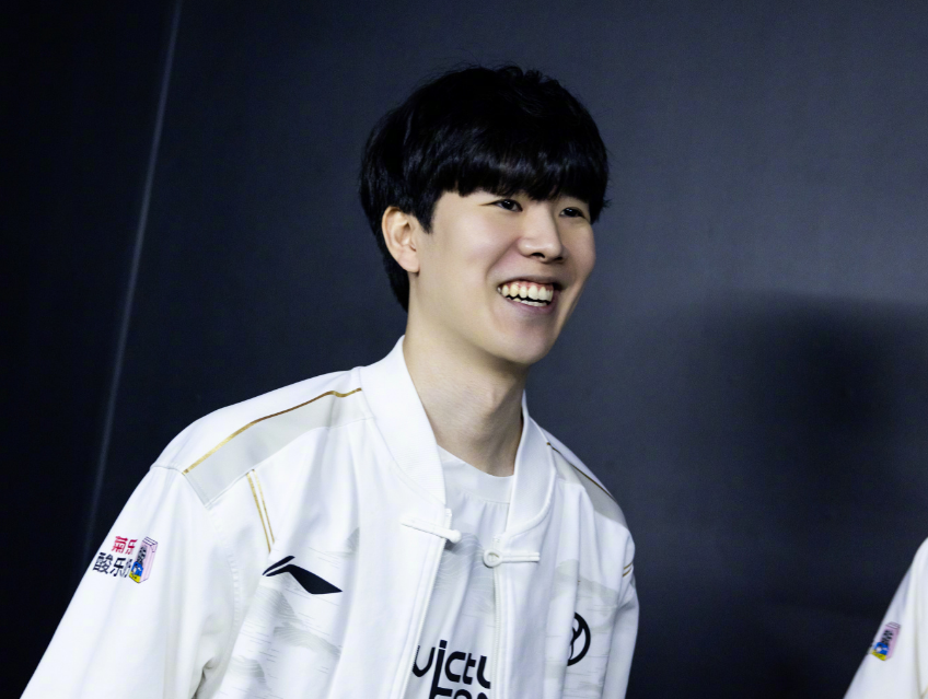 更在心理素 更在心理素