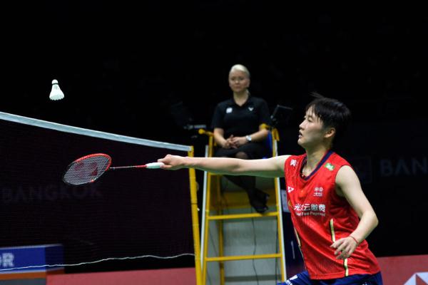 他的决策并 他的决策并